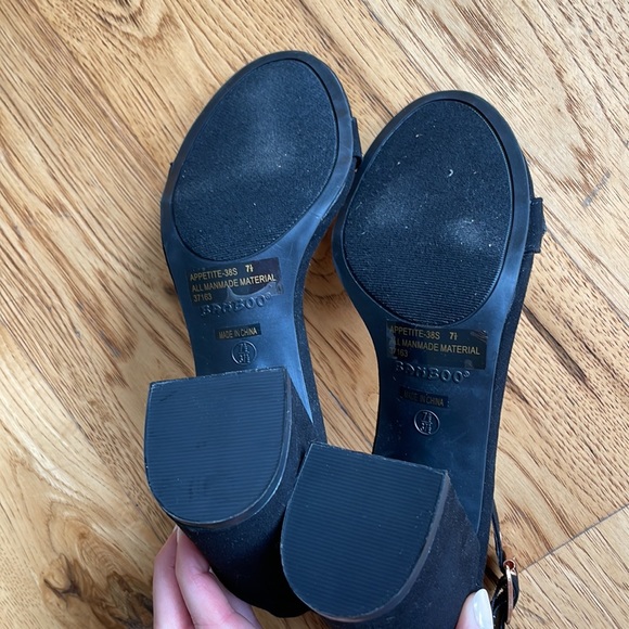 Black suede heels with ankle strap- Size 7 1/2 - Picture 6 of 6